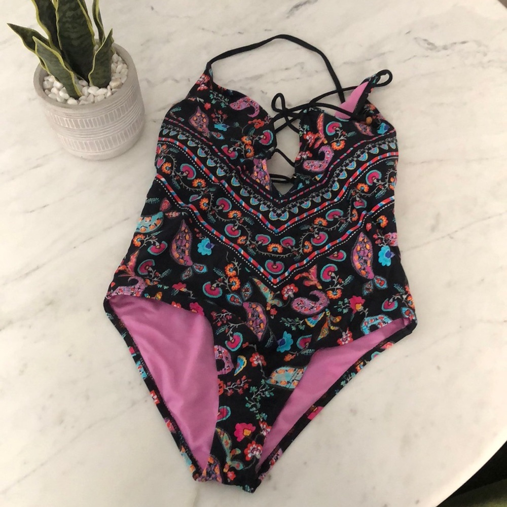 Black Paisley Lace-Up One-Piece Swimsuit with Pink Lining